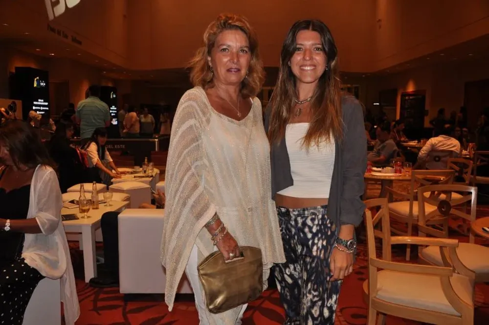 Susana Mailhos y Clementina Arrosa