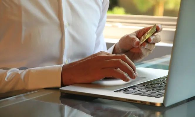 Compras al exterior por US$ 800: la preocupación de los importadores de tecnología y cómo afrontarán el nuevo reglamento