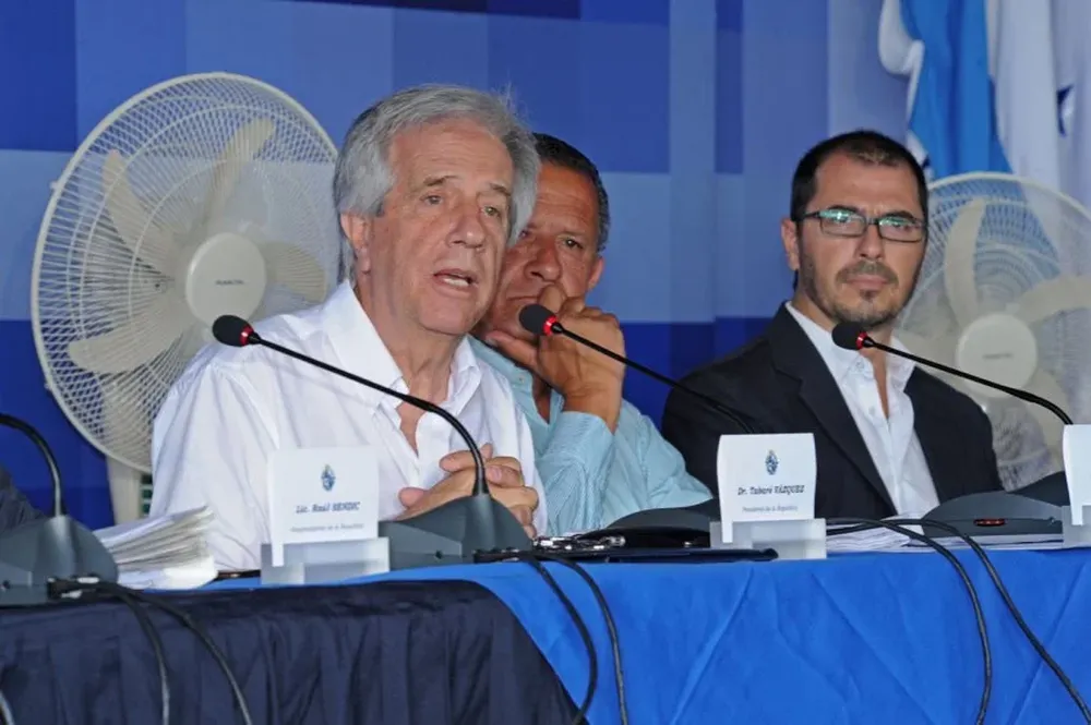 Vázquez se comprometió a aplicar una política de Estado para las áreas fronterizas