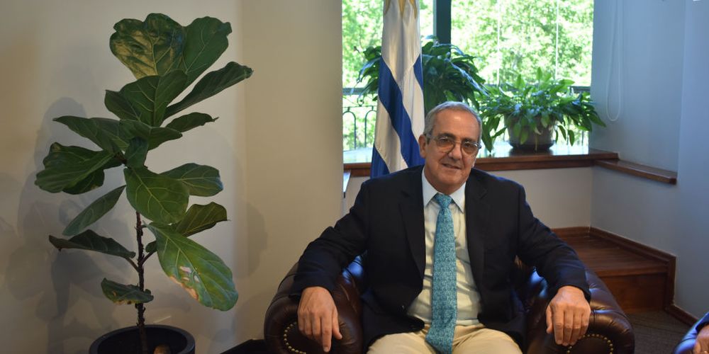 Gast&oacute;n Scayola.