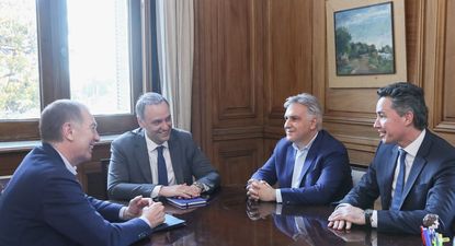 Diego Santilli prepara una oferta a los gobernadores para el Presupuesto 2026 e inicia su gira federal