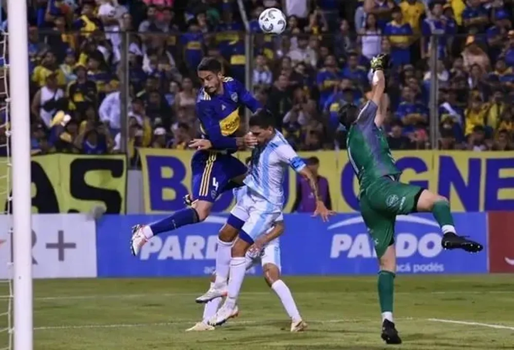 Boca superó a Gimnasia y Tiro en Salta