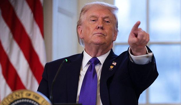 La BBC busca que se desestime la demanda de Trump de US$5.000 millones contra la corporación