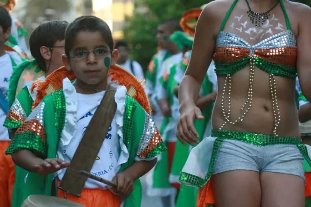 Los carnavaleros del futuro coparán la Av. 18 de Julio
