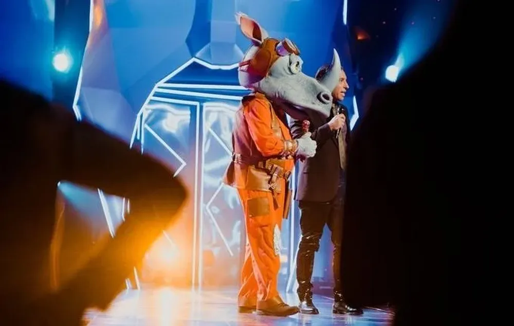 Rino en Quien es la máscara