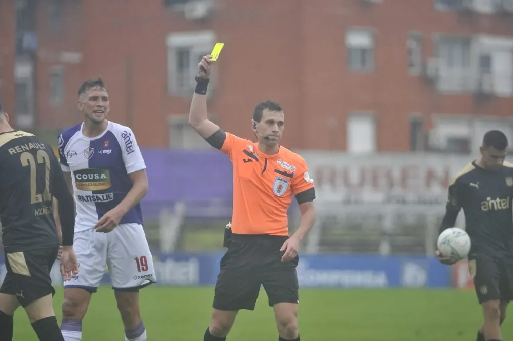 Santiago Motta sustituyó a Esteban Ostojich quien no pudo llegar desde el exterior