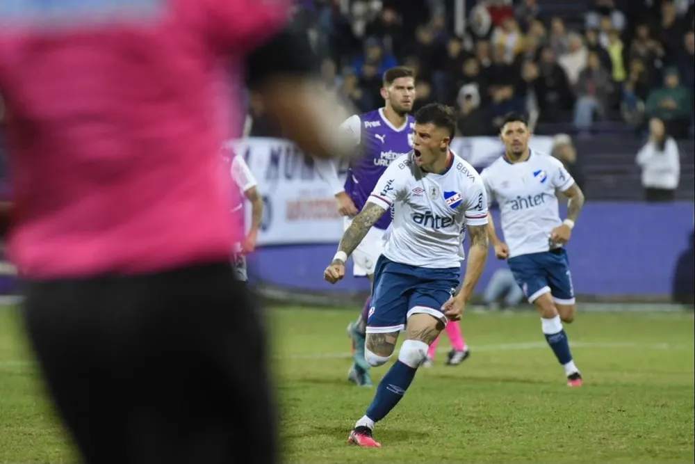 El festejo del Colo Ramírez ante Defensor Sporting
