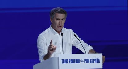 Alberto Nuñez Feijóo pide al PP que lo echen si hace lo mismo que Pedro Sánchez