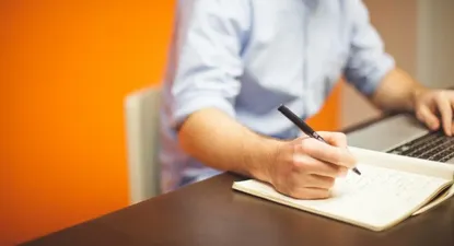 Los tres minutos de oro para conseguir un empleo