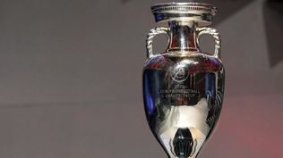 El trofeo de la Eurocopa 2024