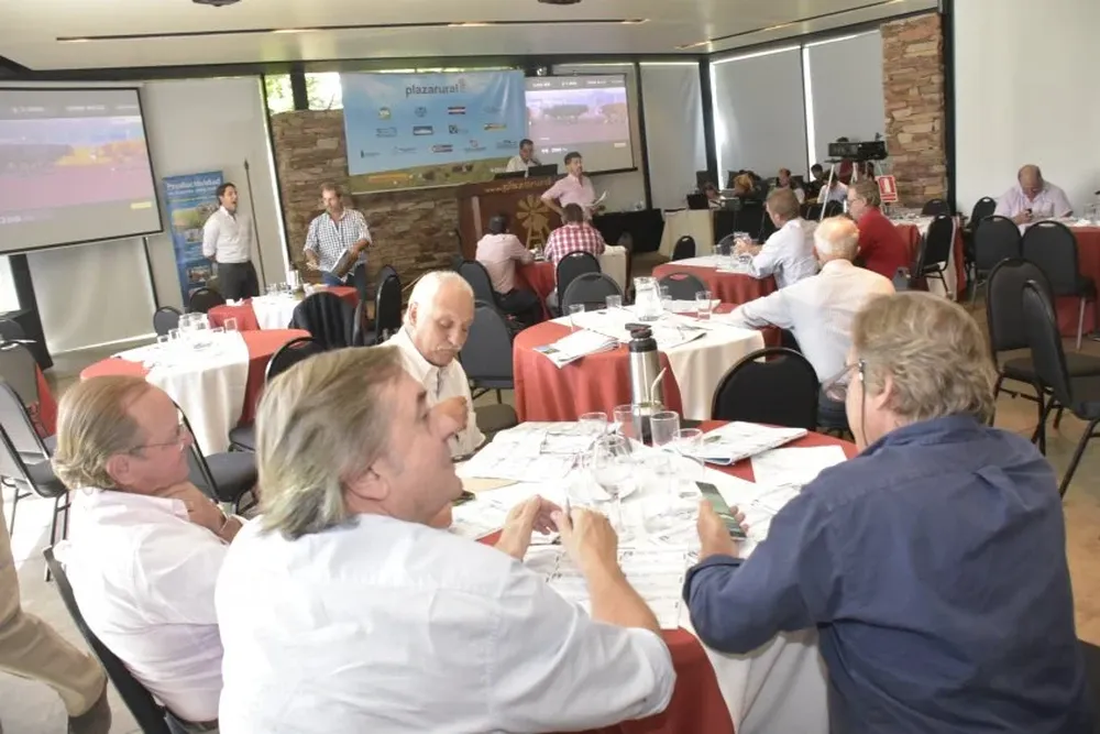 Existe gran expectativa por el cierre del remate 179.