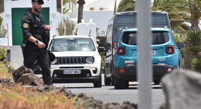 Las vacaciones super blindadas de Pedro Sánchez en Lanzarote, con un refuerzo en la seguridad de 50 agentes especiales