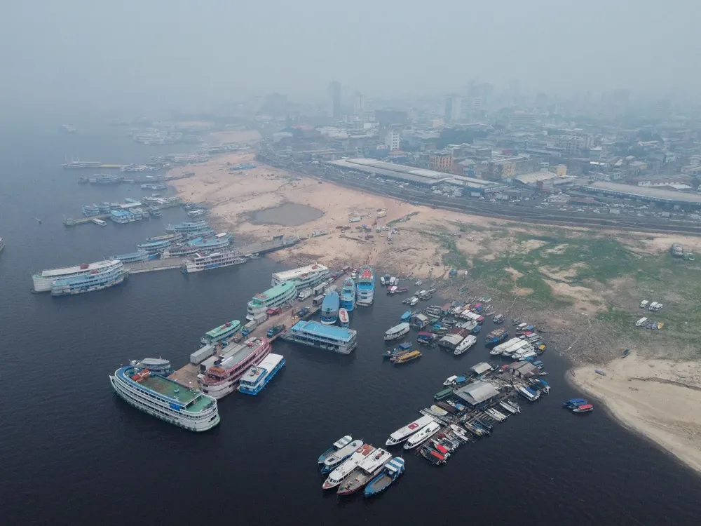 Manaos, la capital del estado de Amazonia se encuentra envuelta en una nube de humo tóxico