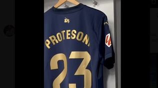 La camiseta de Carlos Protesoni