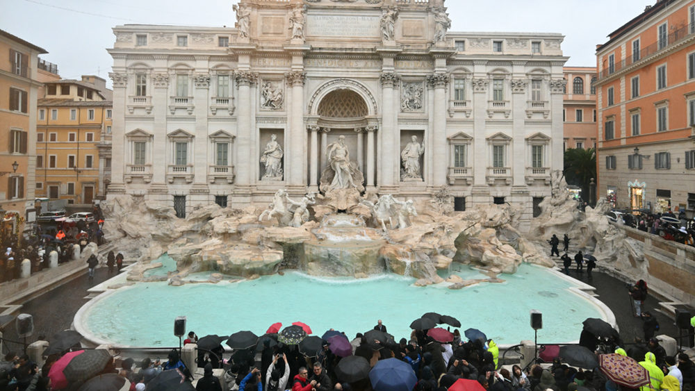Las autoridades romanas presentaron el nuevo sistema de acceso al monumento este domingo.