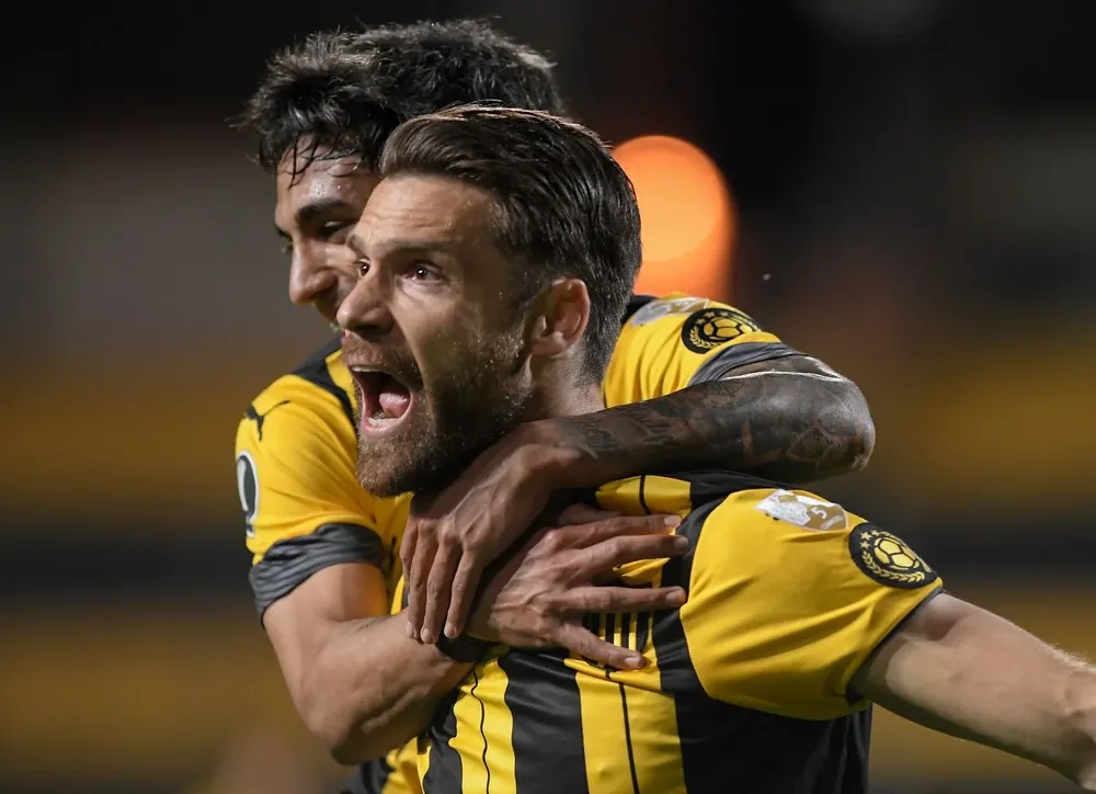 Gary kagelmacher seguirá en Peñarol