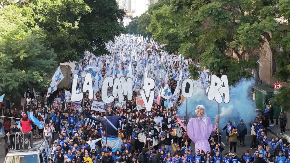 La Cámpora fue una de las columnas principales de la marcha a Plaza de Mayo en apoyo a Cristina Kirchner.