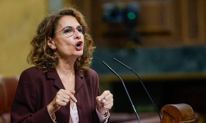 María Jesús Montero comparece en el Senado