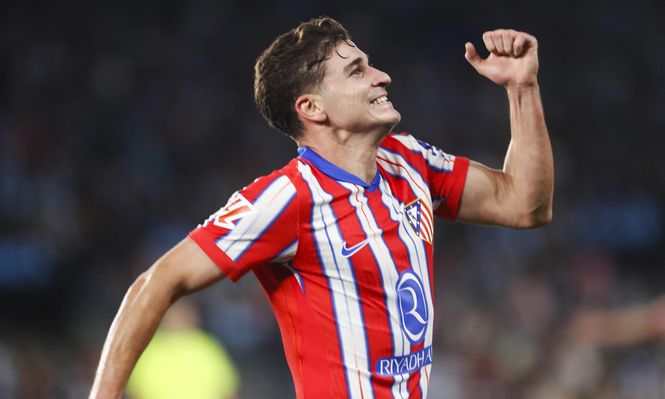 Julián Álvarez festejando un gol.