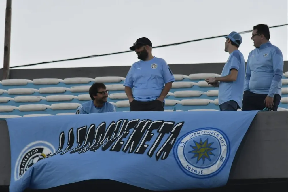 Hinchas de City Torque