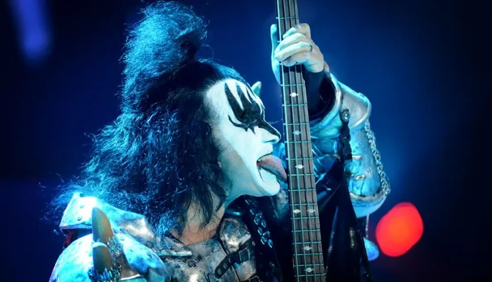 Gene Simmons y su emblemática lengua el sábado en el Parque Central