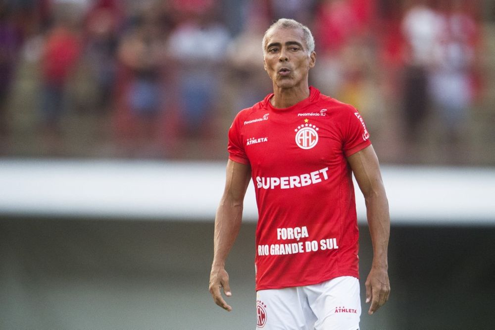 Romario en su vuelta al fútbol a los 58 años