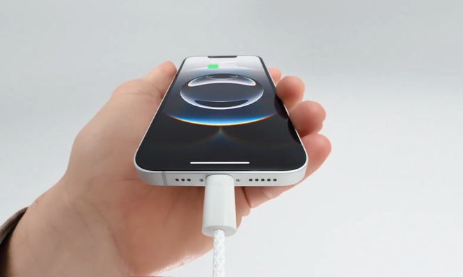Apple presentó el iPhone 16E, su nuevo smartphone barato