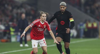 Andreas Schjelderup y Ronald Araujo