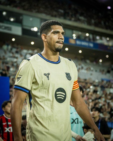 Ronald Araujo en la gira asiática de FC Barcelona