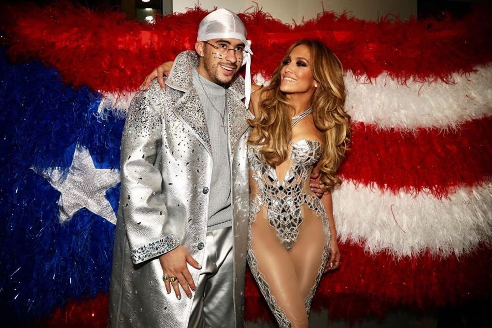 Bad Bunny y Jennifer Lopez.jpg