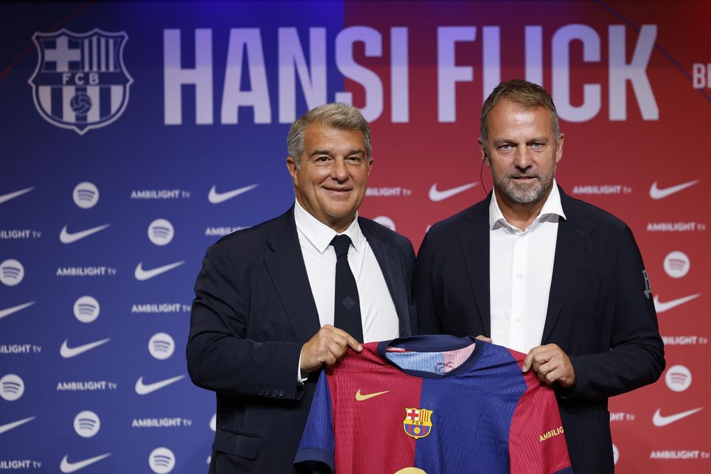 Hansi Flick fue presentado en el Barcelona.