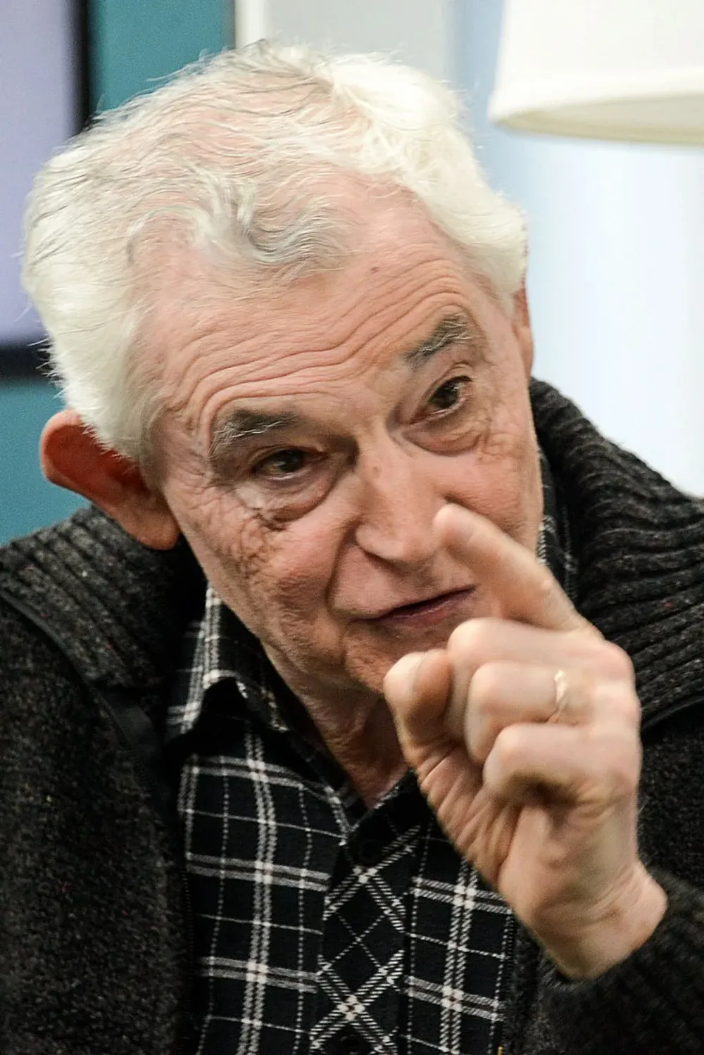 Ernesto Agazzi renunció al Senado