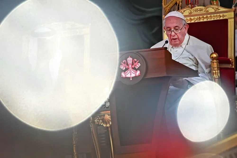 El papa Francisco durante su discurso en Baréin