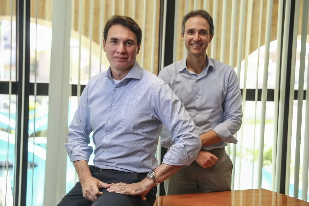 Los ejecutivos de M. Dias Branco, Gustavo Lopes Theodozio y Fábio Cefaly