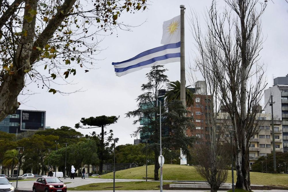 Así quedó el pabellón de Uruguay en la Plaza de la Bandera