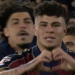 Alan Matturro celebra su primer gol en Europa Alan Matturro celebra su primer gol en Europa