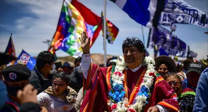 a una semana de su regreso evo morales asumio control del partido de gobierno en bolivia