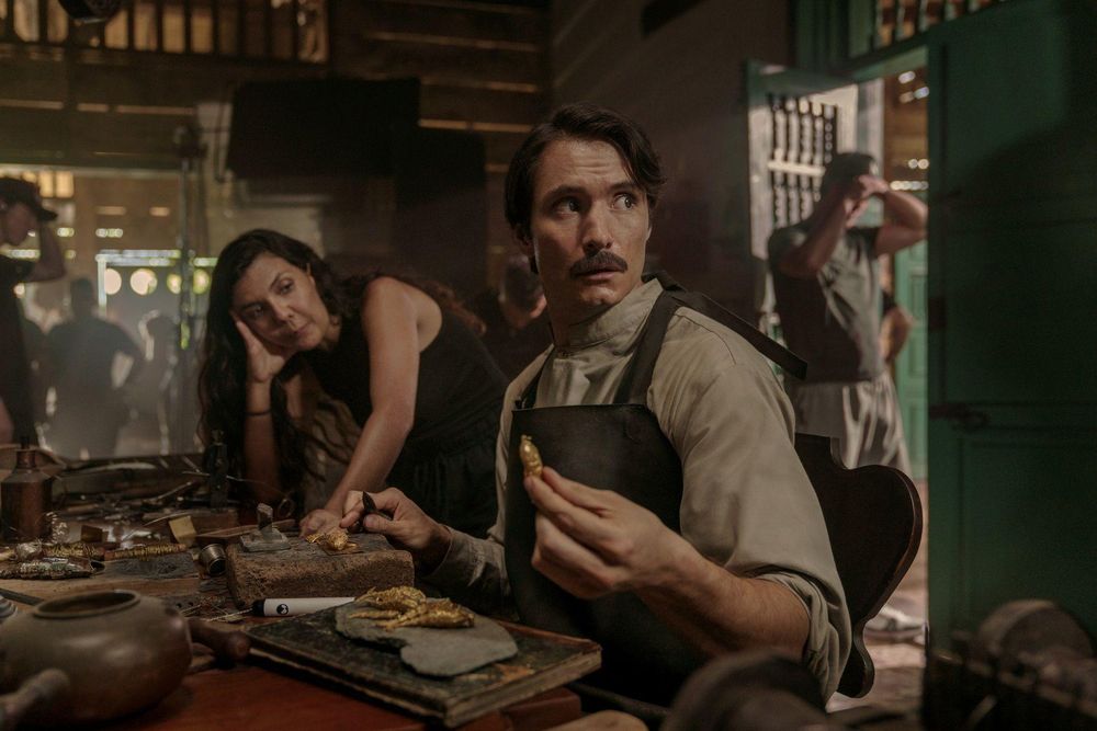 El actor Claudio Cataño interpreta al coronel Aureliano Buendía en la serie.