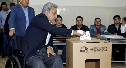 Moreno obtiene validación de su gestión y Correa no podrá postularse