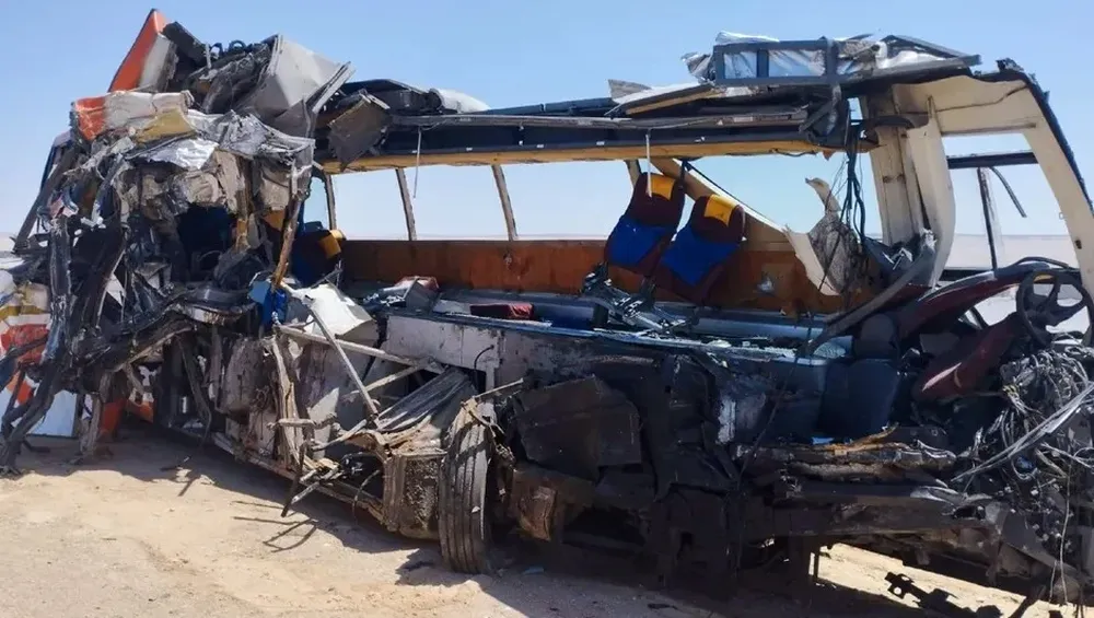 Miles de personas mueren anualmente en Egipto por accidentes carreteros.