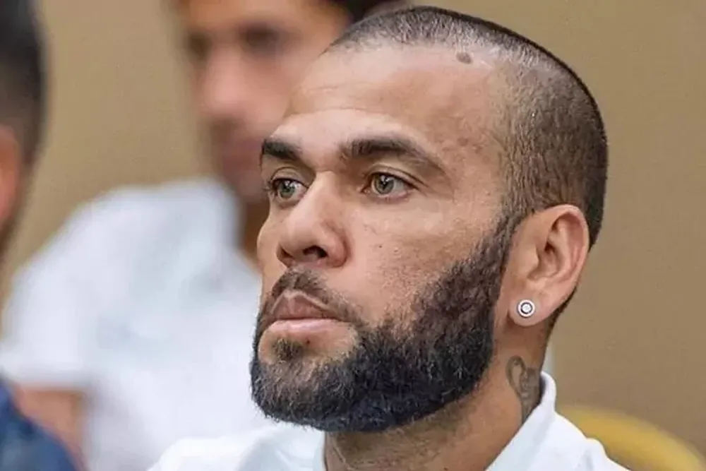 Dani Alves está acusado de violar presuntamente a una joven en una discoteca