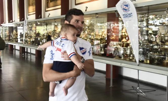 Álvaro González y su hijo Renzo