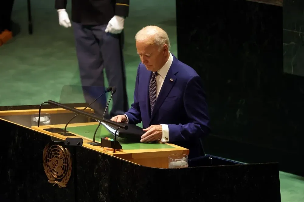 Estados Unidos seguirá apoyando al valiente pueblo de Ucrania, sostuvo Biden.