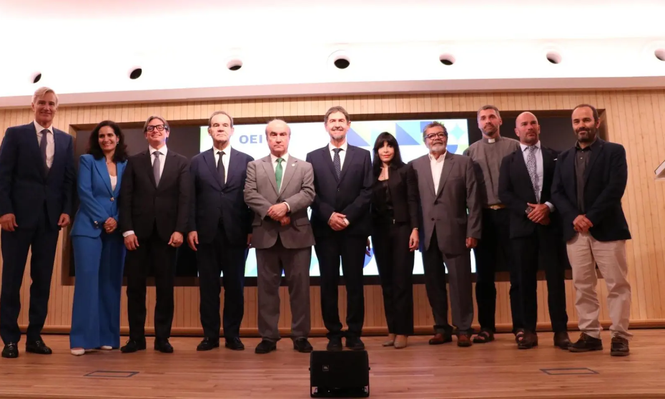 Los premiados en Madrid por la Organización Iberoamericana de Educación.