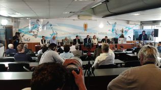 Presentación de los ofertantes en la licitación en la AUF