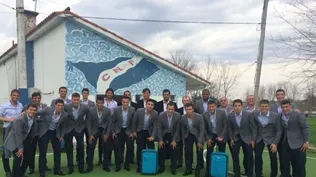 El plantel albo posó en Los Céspedes antes del viaje