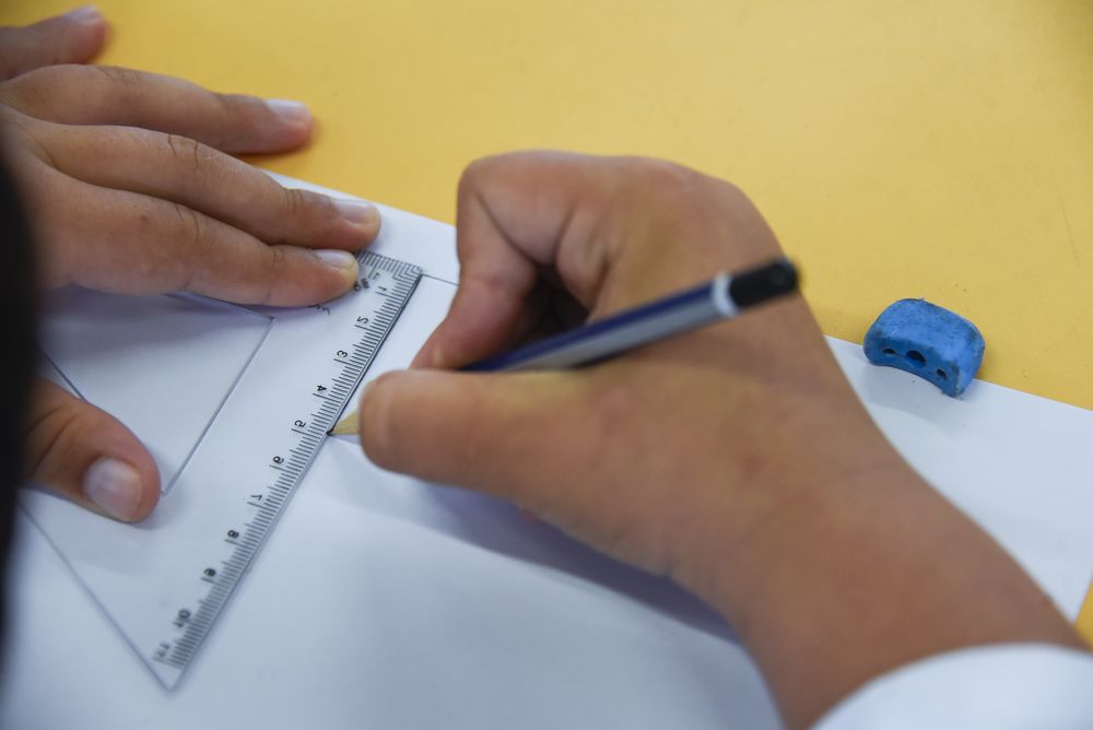 A las niñas les va peor en matemáticas y mejor en lectura