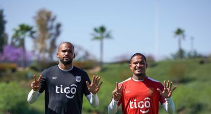 Luis Mejía con la selección de Panamá