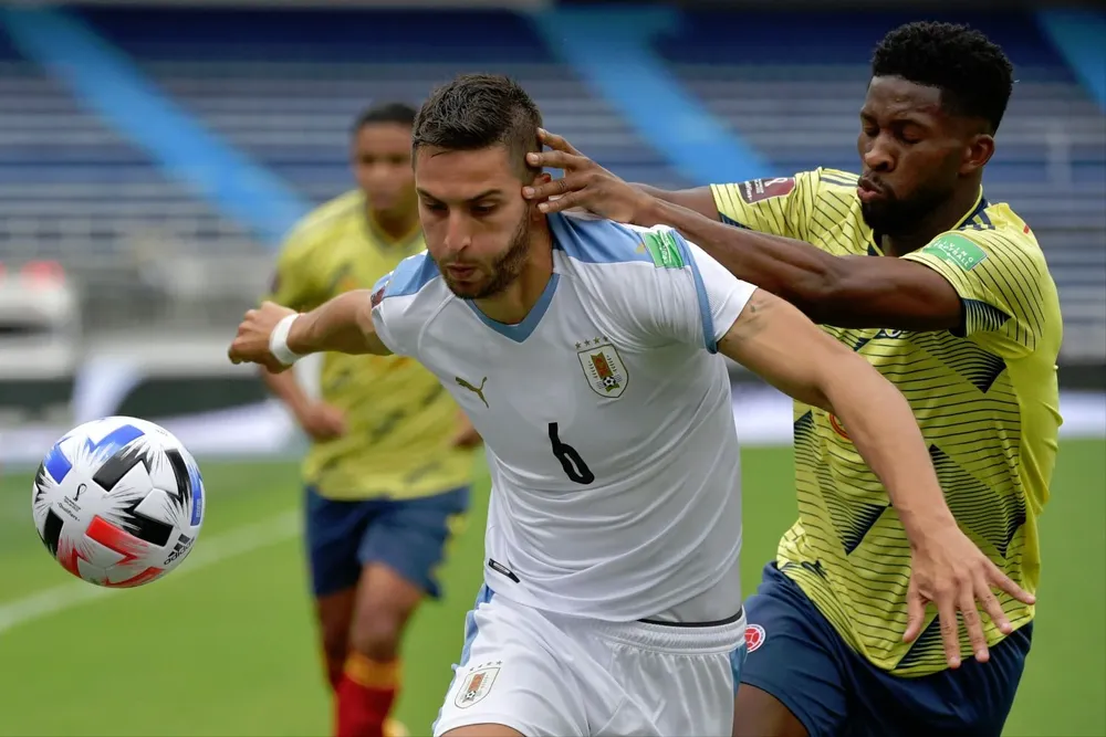 Rodrigo Bentancur recibió amarilla y no jugará ante Venezuela