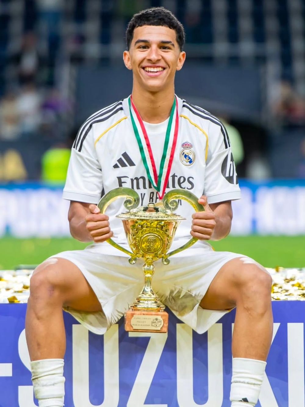 &nbsp;Manu Romero celebró el título de la Copa Puskas U 18 con Real Madrid